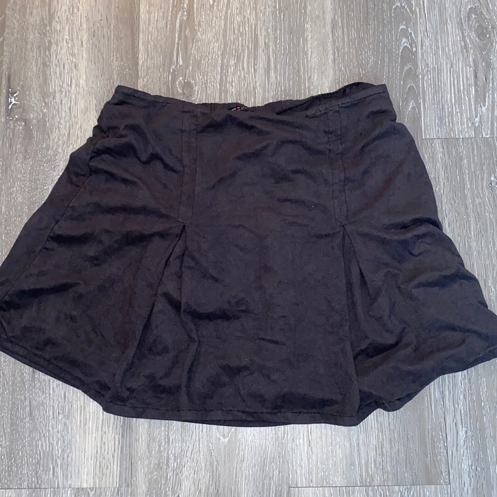 Brandy Melville skirt